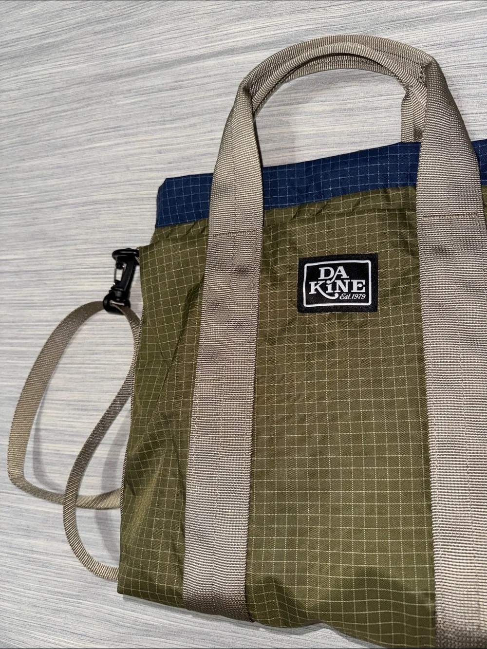 Dakine Jinx Mini Tote Bag Base Camp Ripstop Crossbody Olive Green Navy